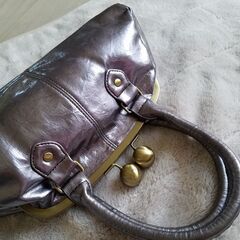 グレーパープルのがま口バッグの画像