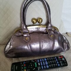 グレーパープルのがま口バッグの画像