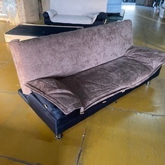 ほとんど新品　カバー洗える　ブラウン色カバー　カバーリングタイプのソファーベッド　訳あり品の画像
