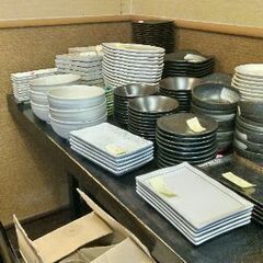 飲食店閉店の為【主に食器】寸胴他店内備品道具など11月28日まで...