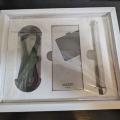 Wacom Intuos CTL-4100WL ブラック（フチに割れ有りの画像