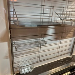 お取引中【0円】破損見つかりました　キッチン　ステンレス　突っ張り　棚の画像