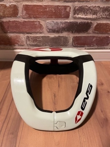 ネックブレース　モトクロス　オフロード　EVS
