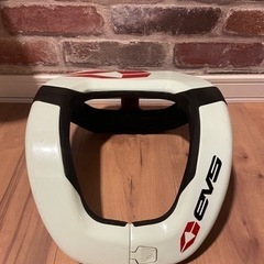ネックブレース　モトクロス　オフロード　EVS