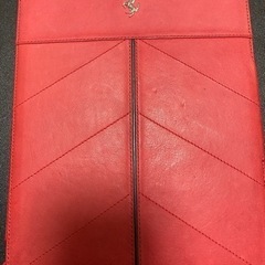 【譲り先決定】フェラーリiPadケース