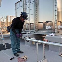 空調配管工事　<令和になり初の求人募集／ほぼ残業＆夜勤もなし／安...