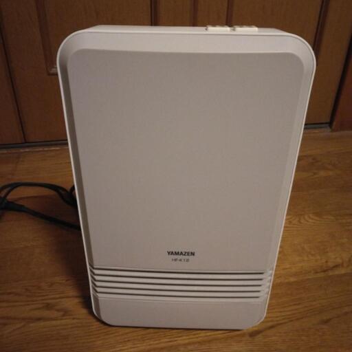 決まりました寒冷対策　ファンヒーター山善　HF-K12（MW）
