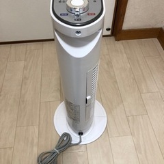 人感センサー付きファンヒーター　コイズミ　khf-0860wの画像