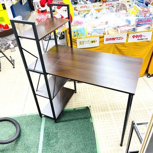 2/15【ジモティ特別価格】メーカー不明 デスク PC 棚 家具