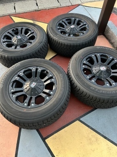 【商談中　ランドルフィ様】リンカーンナビゲーターアルミホィール（スタッドレスタイヤ付）