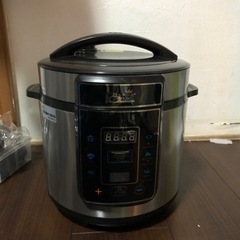 【取引中】値引き　電気圧力鍋　プレッシャーキングプロ　中古