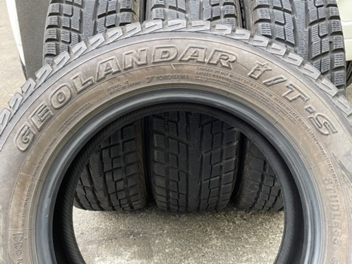 はめ替え工賃込み！215/65R16ヨコハマ ジオランダー中古スタッドレス4本セット！ 