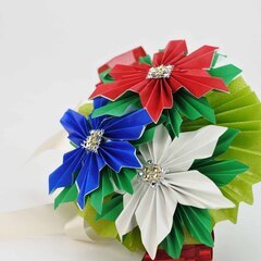 お花の折り紙ブーケ教室♥花ORIGAMIぶーけ♥ポインセチアの折り紙ブーケの画像