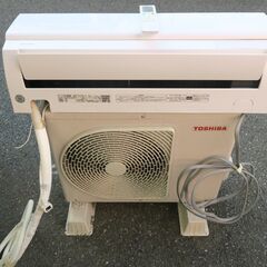☆東芝 TOSHIBA RAS-H221M 冷暖房除湿ルームエアコン◆2021年製・冷房・除湿運転をしながら内部を清潔に