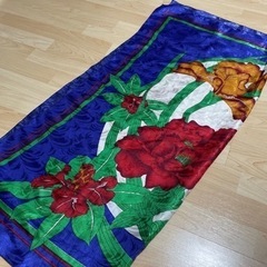 大判スカーフの画像