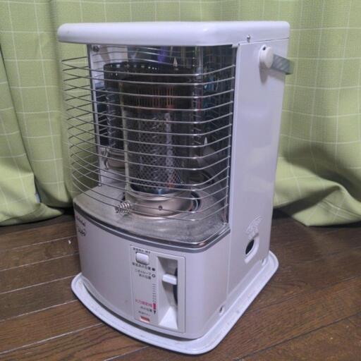 石油ストーブ　トヨトミ