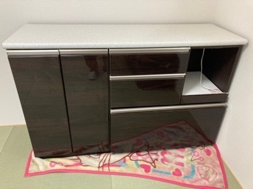 キッチンキャビネット　キッチンカウンター キッチンボード