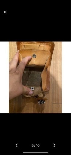 アルズニ　二つ折り財布