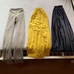パンツとスカート　3枚セット