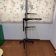 部屋干し用ハンガーラック　折りたたみ式の画像