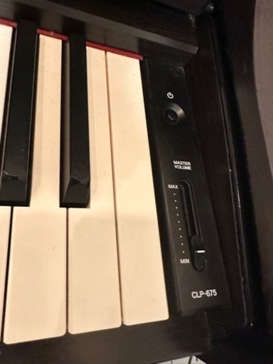 美品　ヤマハ 電子ピアノ ニューダークローズウッド調 CLP-675R　yamaha clavinova グラビノーバ　ヘッドホン　椅