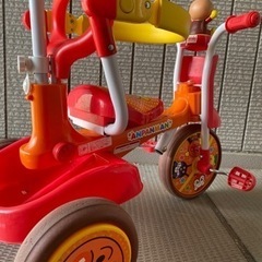 ⭐17,18日取りに来てくれる方は2000円⭐アンパンマン 折りたたみ 三輪車 オールインワンUPの画像
