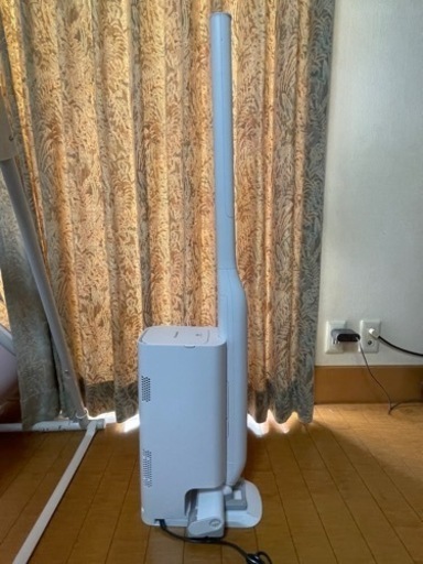 Panasonic セパレート型コードレススティック掃除機 MC-NS10K