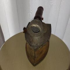 炭アイロン　同じ物は見た事ありませんの画像