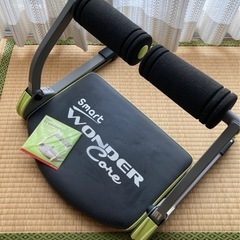【値段交渉可能】腹筋ワンダーコア スマート【未開封DVD付】の画像