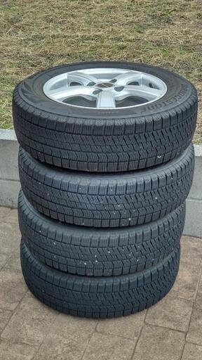 決まりました　★ スタッドレス　175/65/14 ブリヂストン VRX2 フィット　４本セット