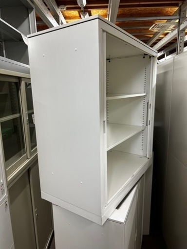 オカムラ　シャッター書庫　天板付き　レクトライン