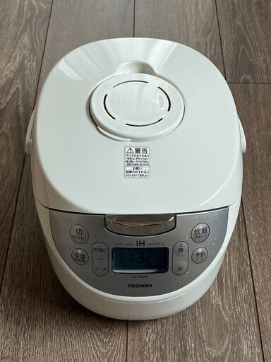 【1000円でお譲りします】東芝製 1.0L炊き　(約0.5～5.5合) IH炊飯器　RC-10HH