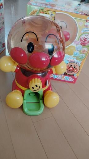 値下げアンパンマン わくわくガチャころりん