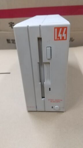 秋の発掘！　ELECOM 商品名\tPC-98シリーズ用3.5インチ外付けFDD(FDD-35S14)
