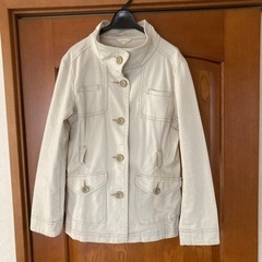 【美品】HusHusH レディースジャケットの画像