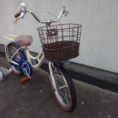 １６インチ　子供車　　新車　店内展示していました。　車色　アイボリーの画像