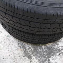 タイヤ　145R　12　LT　2本