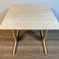 ダイニングテーブル　回転椅子　セットの画像