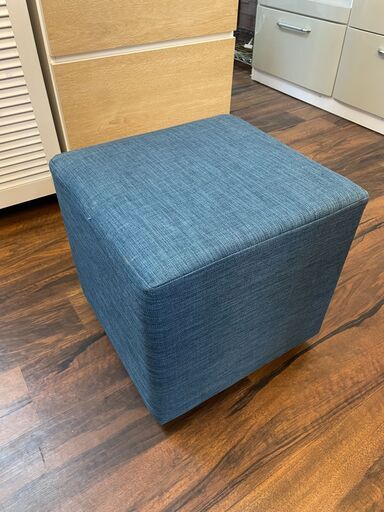 スツール 椅子 正方形 キューブ　布製 ■幅41.5㎝×奥行41.5㎝×高さ41㎝　■近隣配送無料 買取GO‼　栄和店
