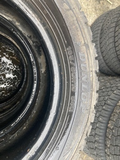 スタッドレスタイヤ185/60/15