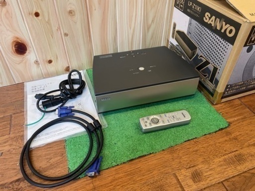 SANYO ホームシアタープロジェクターLP-Z1