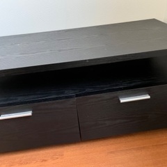 黒のテレビ台