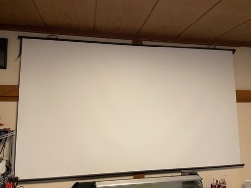 プロジェクター用スクリーン　１００インチ