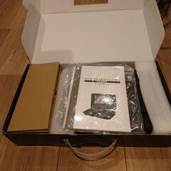 7型ワイド液晶のポータブルDVDプレーヤー「GH-PDV7B-BK」の画像