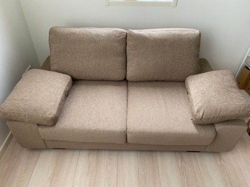 【最終値下げ　〜12/2まで】2人掛けソファ　ベージュ