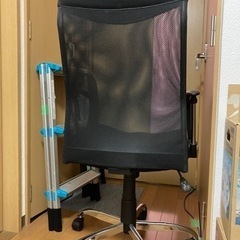 オフィスチェア 非対面可能です キャスター 肘置き メッシュの画像