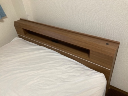 ダブルベッド　ベッドフレーム　マットレスセット