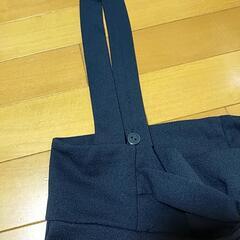 サロペットの画像