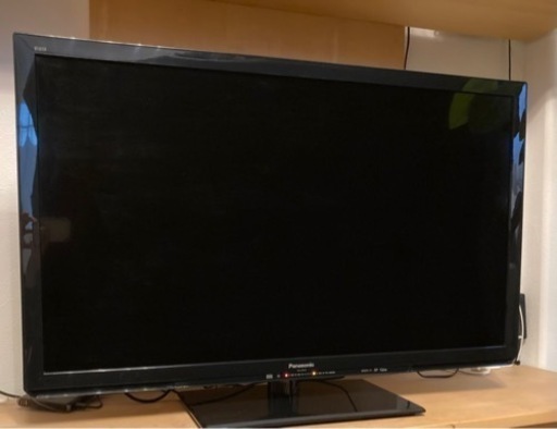 パナソニック　Panasonic テレビ　37型