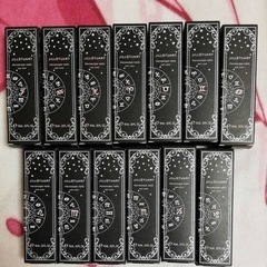 ジルスチュアート　ホロスコープネイル